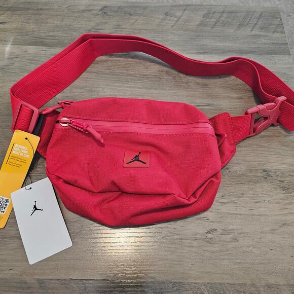 Nike Jordan Cordura Franchise Crossbody Bag Gym Red MA0901-R78 Purse Red Y2K - Picture 11 of 13